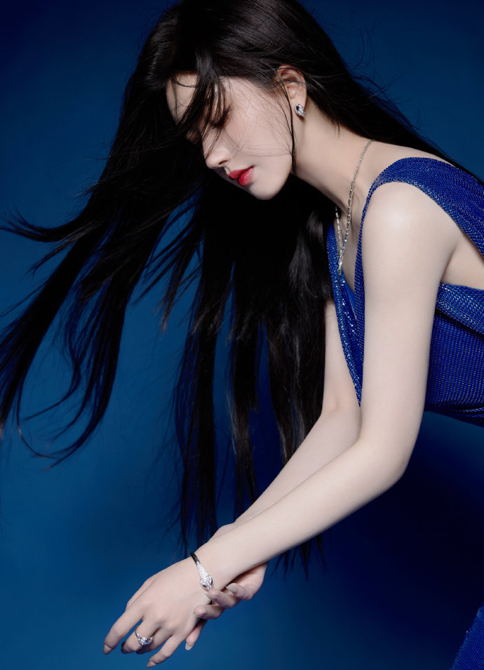 妈妈趴在洗衣机上让我cj9九游会真人第一品牌